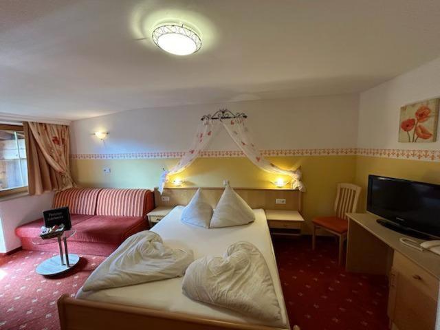 Pension Edelweiss Breitenbach am Inn エクステリア 写真