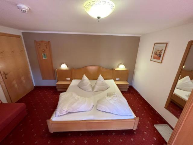 Pension Edelweiss Breitenbach am Inn エクステリア 写真