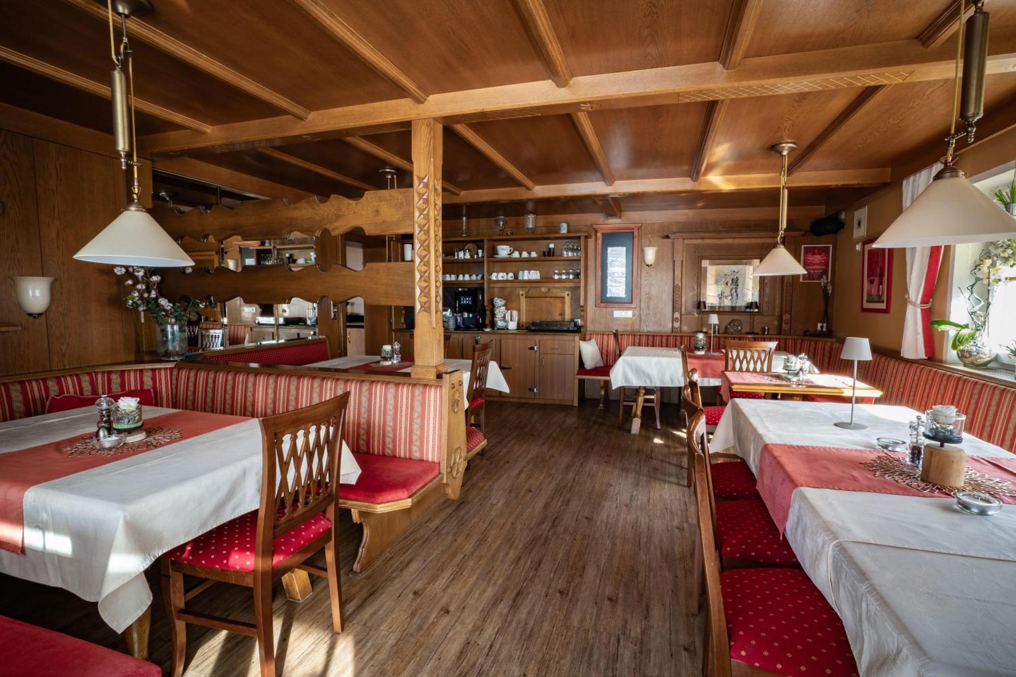 Pension Edelweiss Breitenbach am Inn エクステリア 写真
