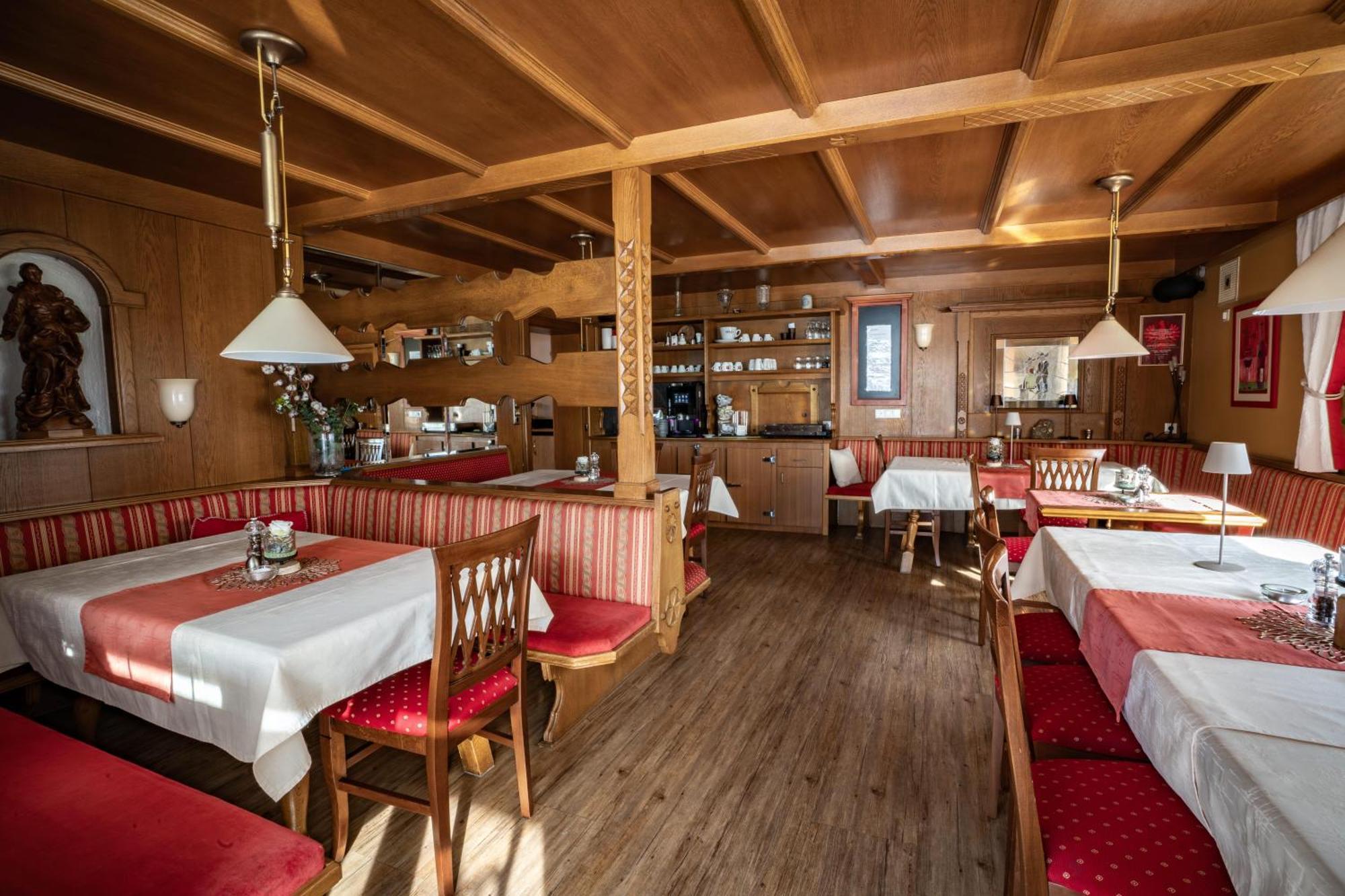 Pension Edelweiss Breitenbach am Inn エクステリア 写真