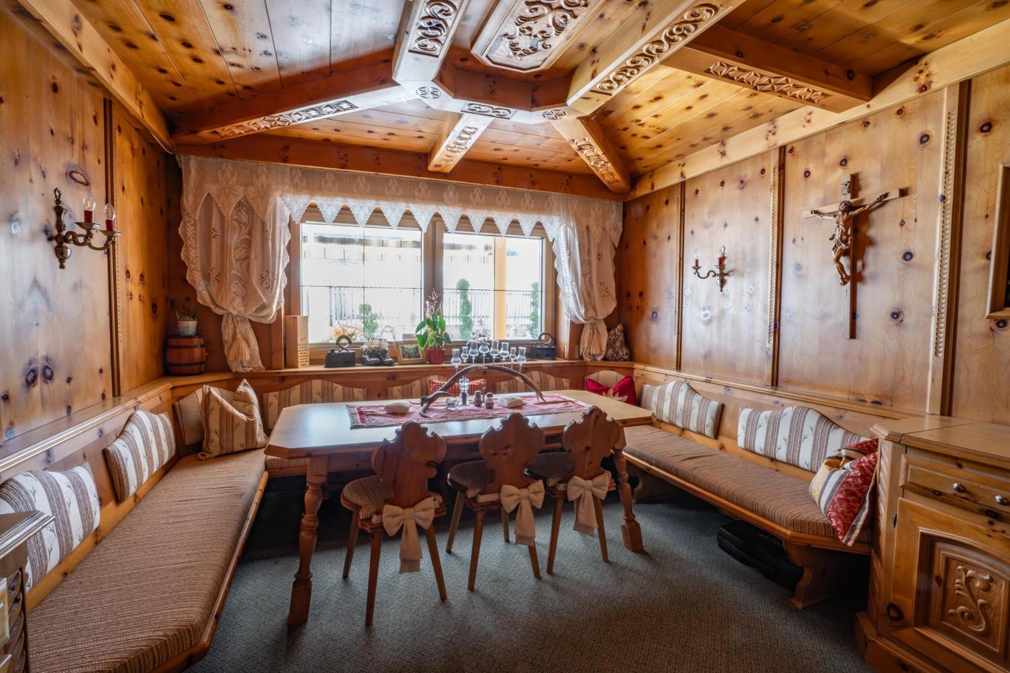 Pension Edelweiss Breitenbach am Inn エクステリア 写真