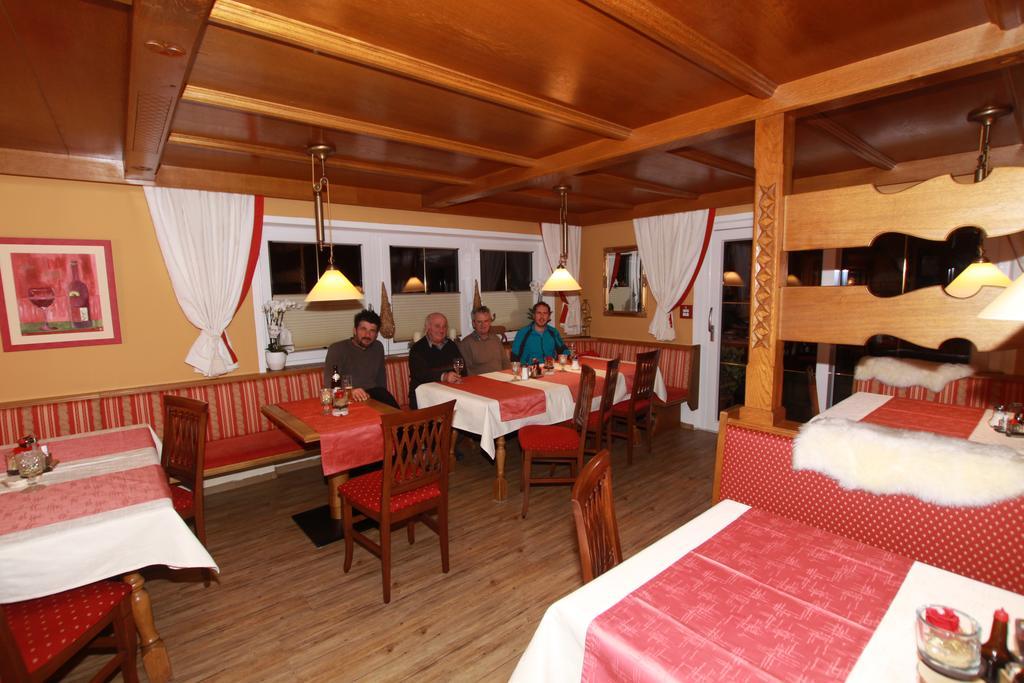 Pension Edelweiss Breitenbach am Inn エクステリア 写真